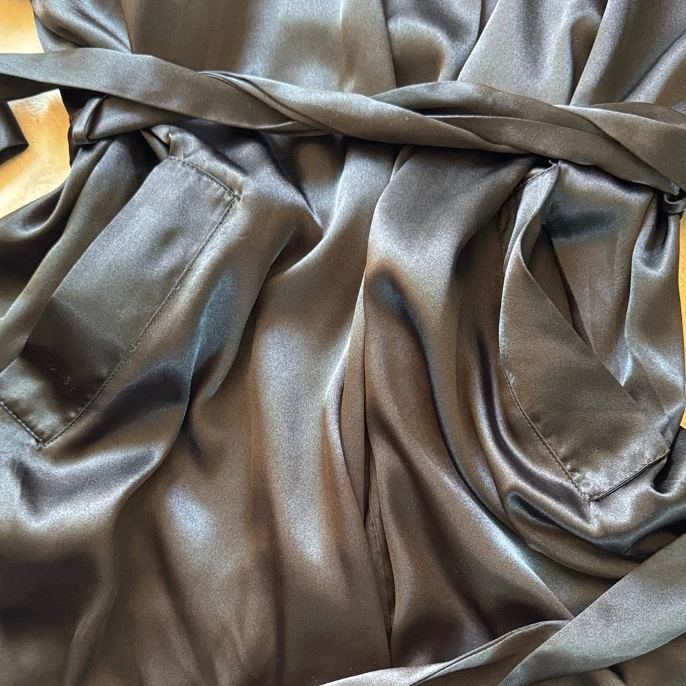 Victoria's Secret Black Satin Robe 🖤 - Picture 3 of 6